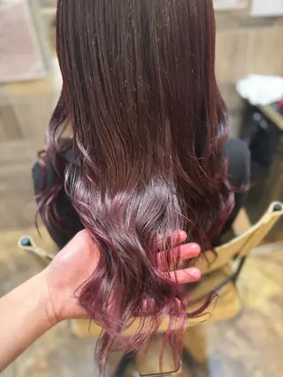 ロング カラー 雨宮 なおのヘアスタイル