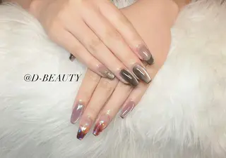 ネイル D-BEAUTY Nailsalonのネイルデザイン
