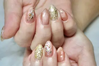 ネイル レイジー スワンのネイルデザイン