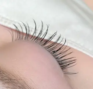 マツエク・マツパ Seary eyelashsalon所属・セアリー アイラッシュサロンの眉毛・アイブロウイメージ