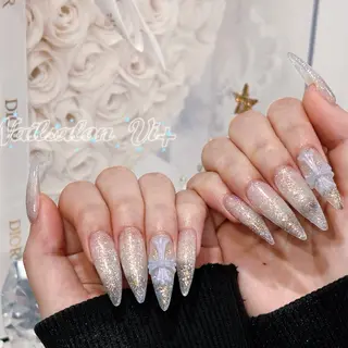 ネイル 𝒦𝐸𝐼𝒩𝒜 錦糸町ネイルのネイルデザイン