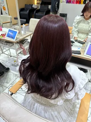 ロング yurika🎀 透明感カラーのヘアスタイル