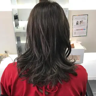 カラー 大久保 隆蔵のヘアスタイル