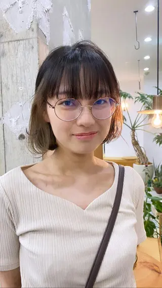 ミディアム kvell by urban.所属・KVELL ユナのヘアスタイル