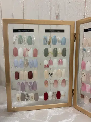 ネイル ネイルサロンエーナイン麻生店所属・佐藤 光のネイルデザイン