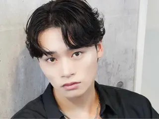 ミディアム パーマ メンズ メンズバレイヤージュ シャドウパーマのヘアスタイル