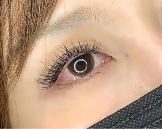 マツエク・マツパ リン リンのネイルデザイン