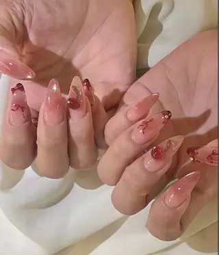 ネイル Hina 池袋 長だしチップ専門店のネイルデザイン