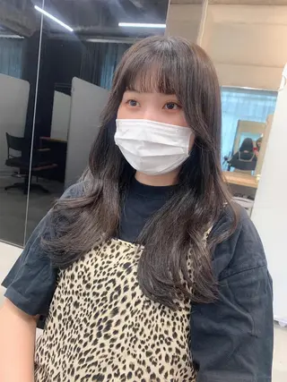 ミディアム カラー 透明感/オリーブ/ グレージュ/YUKAのヘアスタイル