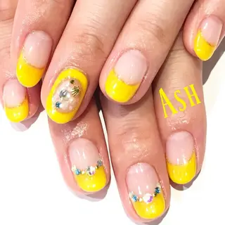 ネイル 🩵NORIKO 上品ネイルが得意🩵のネイルデザイン