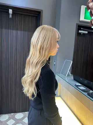 ロング カラー ケアブリーチ/エフェ クトブリーチ/天神のヘアスタイル