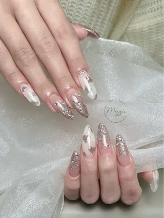 ネイル Maggie Nail🦩のネイルデザイン