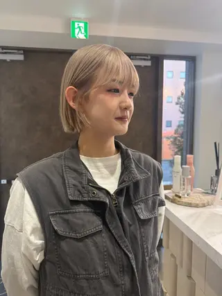 ショート ボブ/ハイトーン🪽 堀内志茉🍀のヘアスタイル