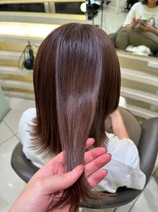 ショート カラー タイトボブ個性派カラ ーAKANEのヘアスタイル