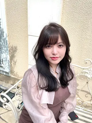 ロング カラー BEBE所属・ご新規様限定 透明感カラーKANAのヘアスタイル