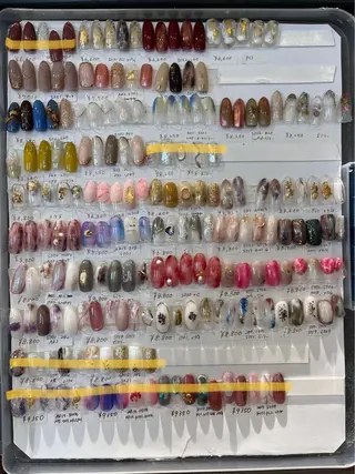 ネイル 鈴木 里奈のネイルデザイン