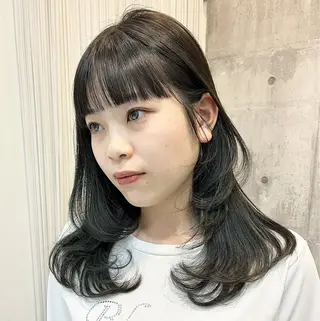 セミロング カラー channel所属・Natsumi ❤︎のヘアスタイル