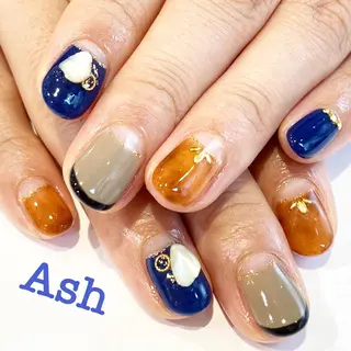 ネイル 🩵NORIKO 上品ネイルが得意🩵のネイルデザイン