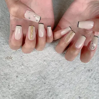 ネイル Rio 𓍼のネイルデザイン