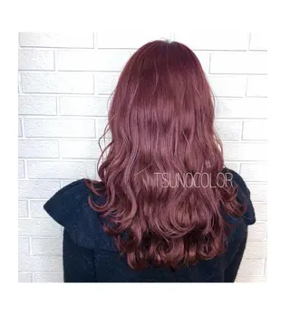 セミロング カラー GARU-ガル-所属・TSUNO🦖 派手髪/オタク美容師のヘアスタイル