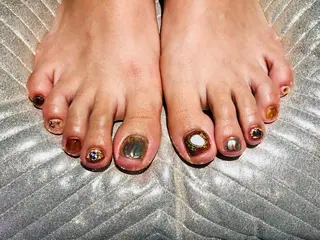 ネイル キラキラ オメメのネイルデザイン