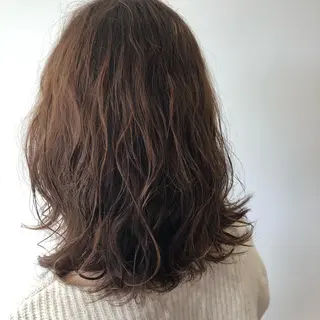 ミディアム 上平 綾菜のヘアスタイル