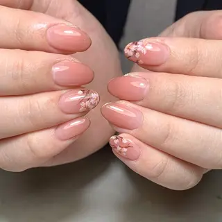 ネイル atelier　FIORITURA所属・FIORITURA aiのネイルデザイン