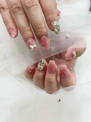 ネイル T-Rich所属・高野 沙玖良のネイルデザイン