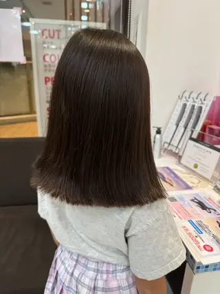セミロング 小達 陽菜のヘアスタイル