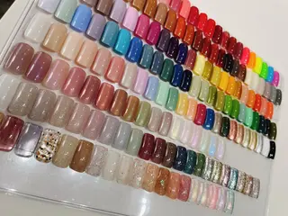 ネイル n. SAITOUのネイルデザイン