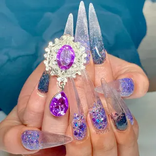 ネイル VOGUE ×SWANのネイルデザイン