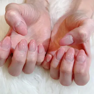 ネイル 根津 綾子のネイルデザイン