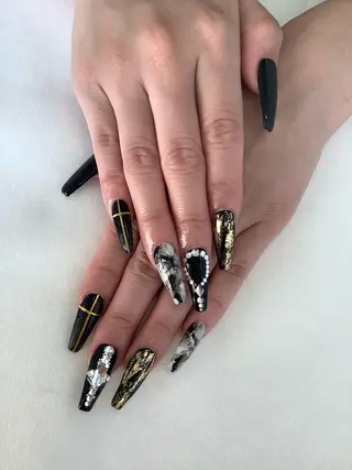 ネイル 💎🐰 saki. m 🐰💎のネイルデザイン