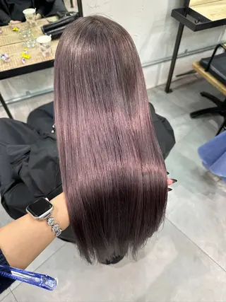 カラー なな ハイトーン/艶髪✨️のヘアスタイル