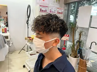 ショート パーマ メンズ 韓国風メンズ/毛流れ ヘアなら須田龍世のヘアスタイル