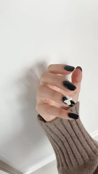 ネイル private nail salon &sumika所属・三輪 絢香のネイルデザイン