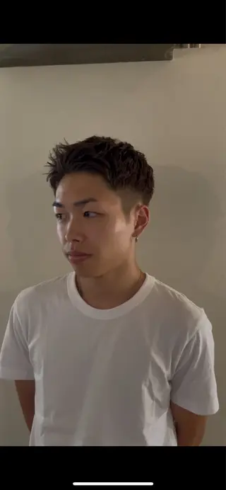 ショート カラー メンズ 戸井 悠斗のヘアスタイル