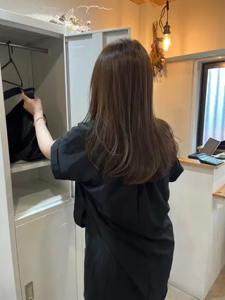 ロング カラー CLOVE所属・下石怜子/レイヤー/ 透明感カラーのヘアスタイル