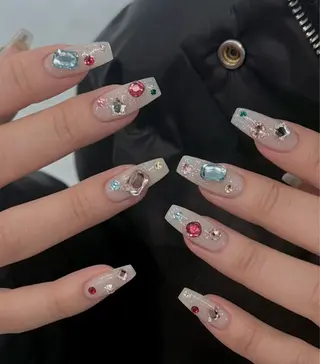 ネイル Lyna 池袋のネイルデザイン