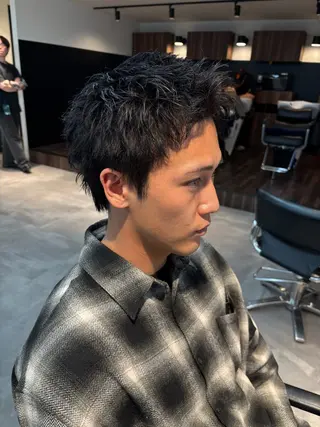 メンズ フェザーパーマ/韓国 /メンズカット/保立のヘアスタイル