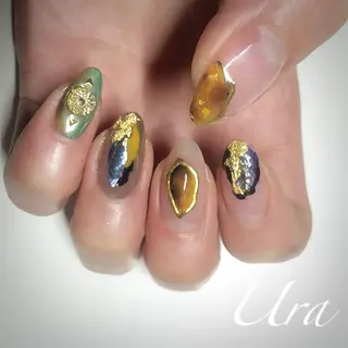 ネイル UrakoNail 《nail》のネイルデザイン