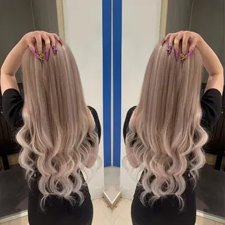 セミロング カラー ヘアアレンジ 🔥ハイトーンカラー ギャルNAOKI🔥のヘアスタイル