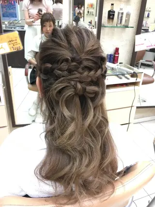 セミロング ヘアアレンジ Minami .のヘアスタイル