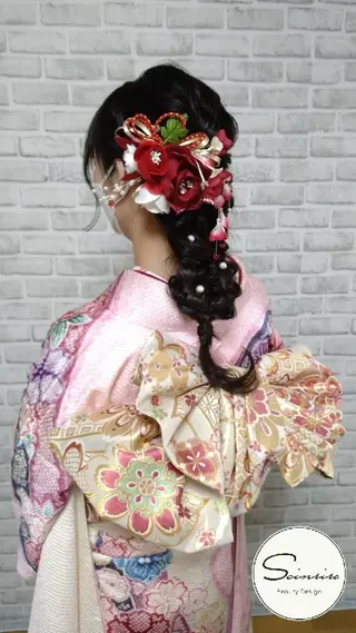 ヘアアレンジ scinrire サンリールのマツエク・マツパデザイン