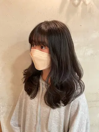 ロング 前平 友慈のヘアスタイル