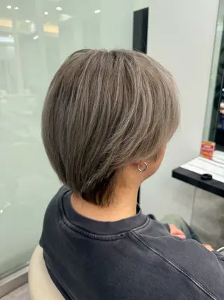 ショート カラー ハイトーン/髪質改善 🦋KASUGA🖤のヘアスタイル