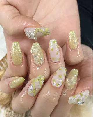 ネイル Basic町田本店 Suzunaのネイルデザイン