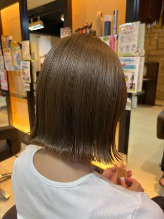 ミディアム カラー Respia所属・白石 紗弥加 銀座/透明感/艶髪のヘアスタイル