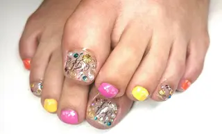 ネイル ヴィプラス所属・和田 さやのネイルデザイン