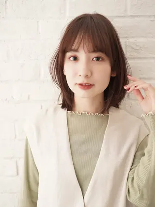 ミディアム カラー 佐藤 花帆のヘアスタイル